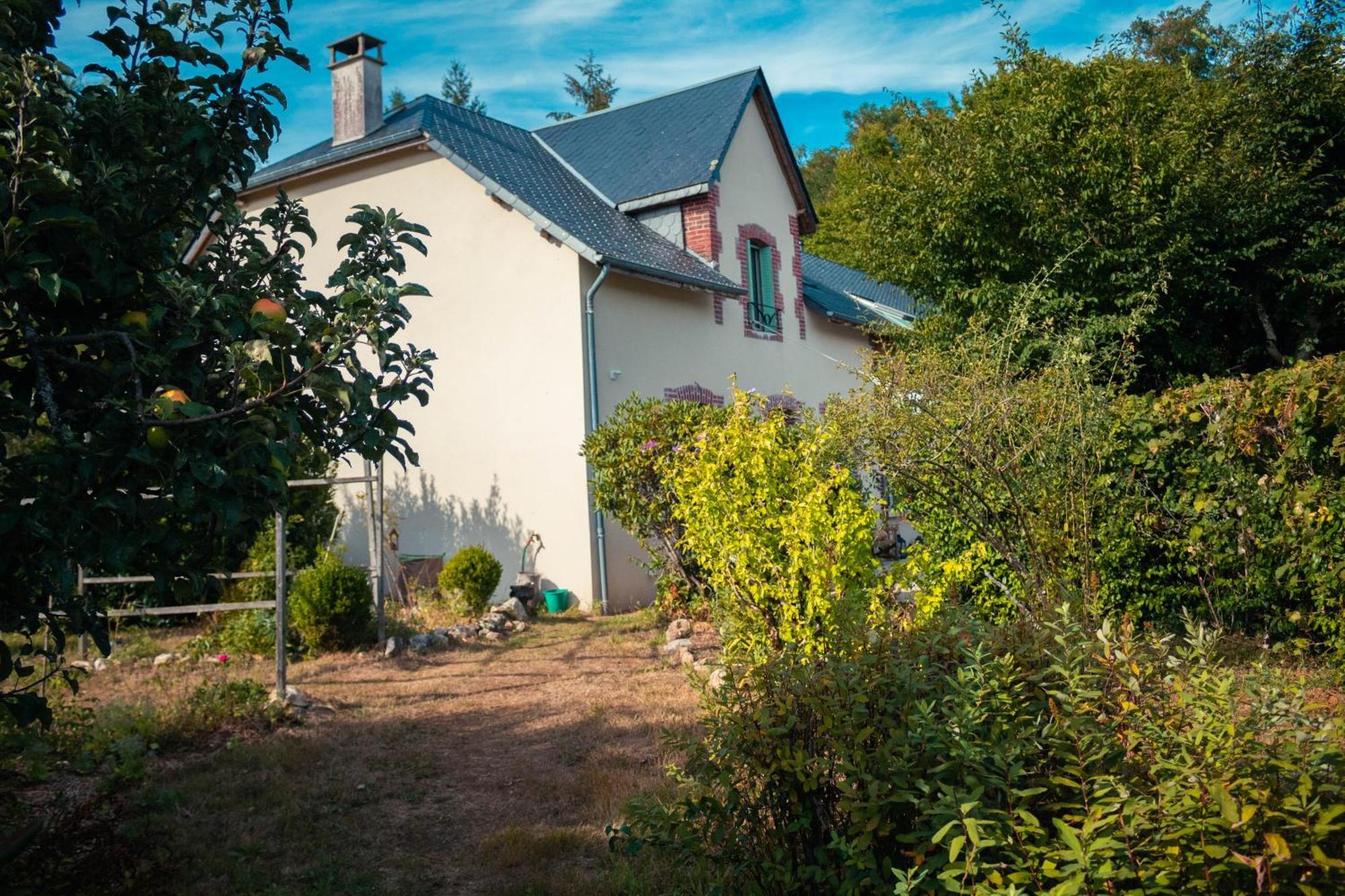 Les Jardins De Nanine Bed and Breakfast Lapleau Εξωτερικό φωτογραφία