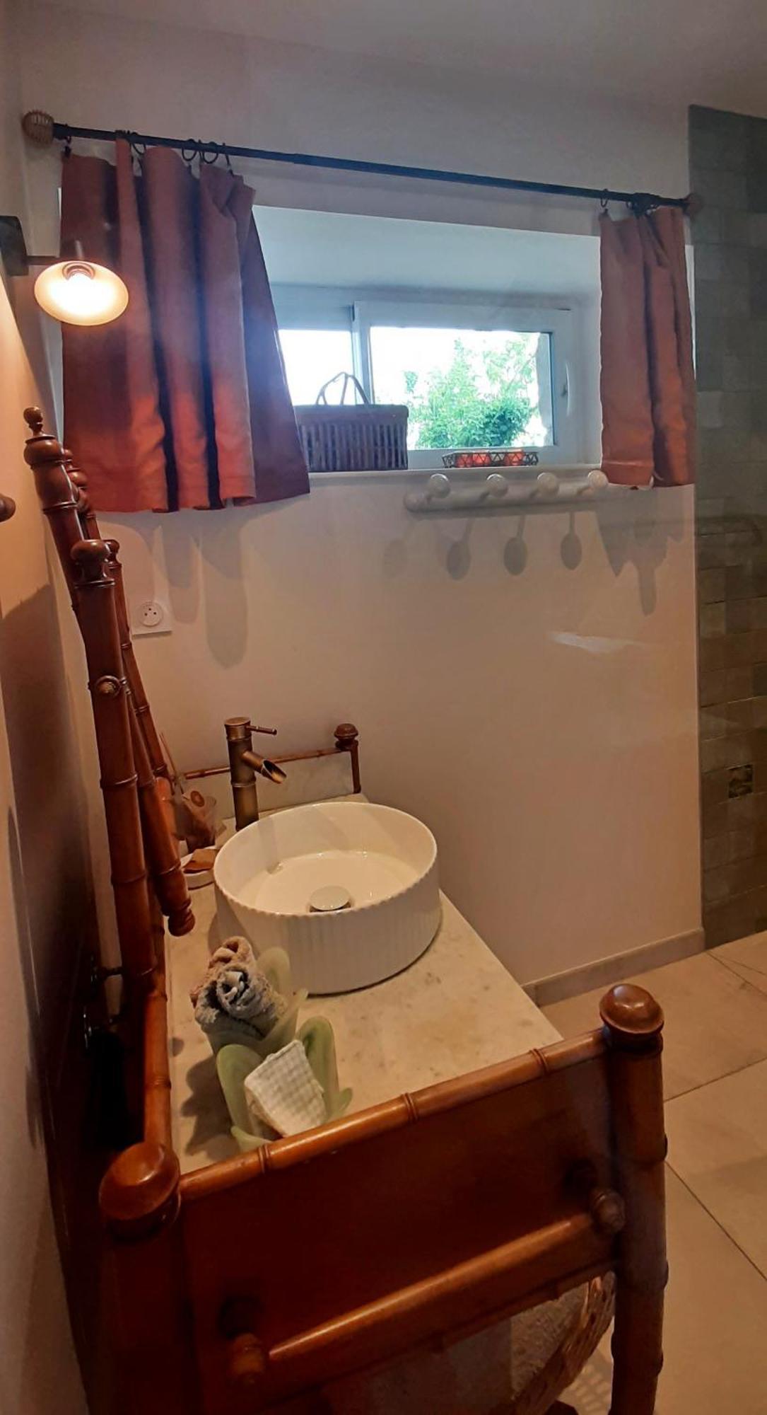 Les Jardins De Nanine Bed and Breakfast Lapleau Εξωτερικό φωτογραφία